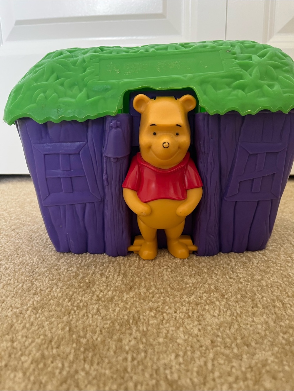 Vintage Winnie the Pooh lunchbox